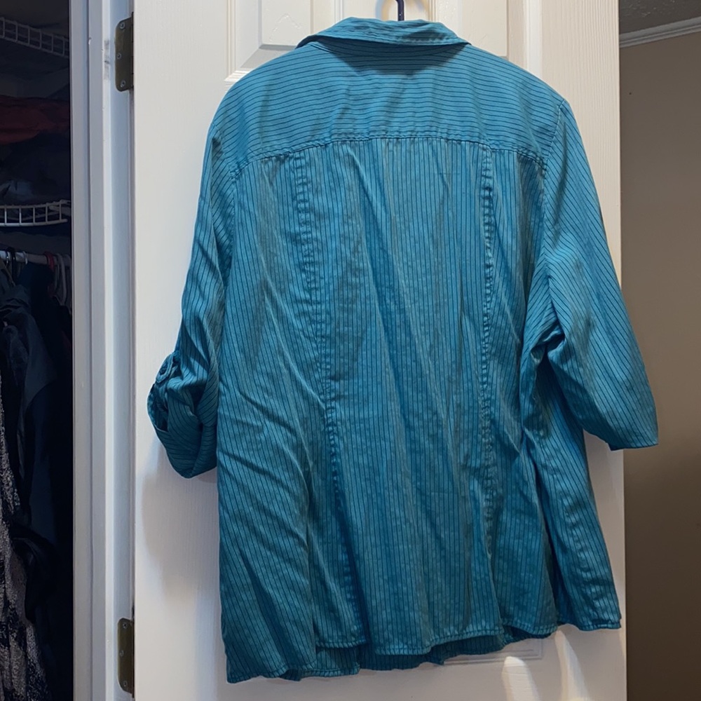 Croft & barrow 2X button down - Picture 2 of 2
